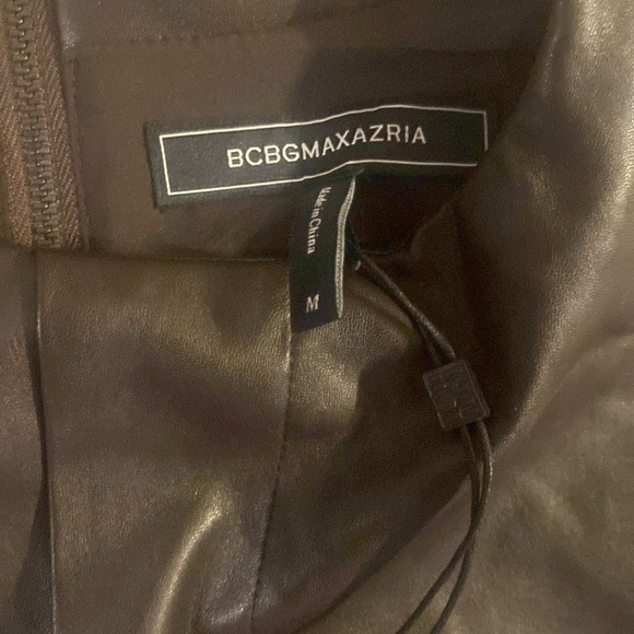 BCBGMaxAzria Dark Brown faux Leather Top size M NWT $169 - Picture 2 of 7